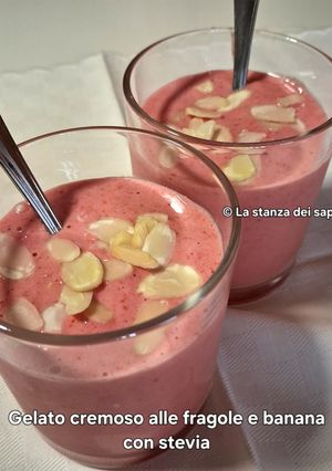 Foto di Gelato Cremoso alle Fragole e Banana con Stevia 🍨🍓🍌