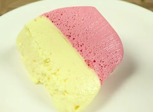Una foto de Postre esponjado de gelatina