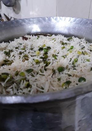A picture of Lehsuni Pulao.