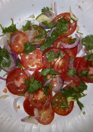 A picture of Vegetable salad.