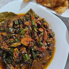 Kerang Kecap Cabai Hijau রেসিপির প্রধান ছবি