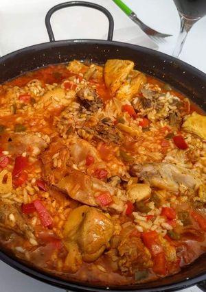 A picture of Chicken and Rabbit Paella.