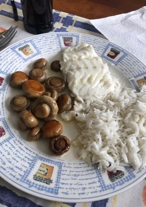 Una foto de Bacalao al Varoma con salsa de Ajo y vino en Thermomix