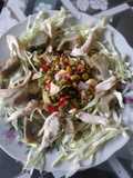 Ensalada de pollo con alcachofa