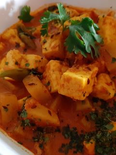পনির মটর (paneer matar recipe in Bengali) রেসিপির প্রধান ছবি