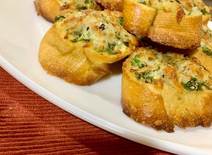 صورة لوصفة خبز الباجيت بالثوم🥖🧄🥖🧄