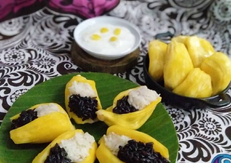 Resep Nangka Ketan vla coconut🍂, Bisa Manjain Lidah