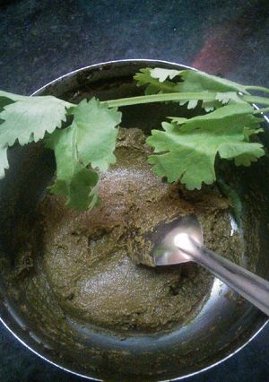 A picture of Coriander chutney.
