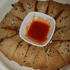 Chicken brunch ring A picture of Chicken brunch ring.