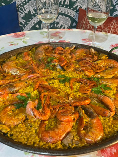 Una foto de Paella de marisco 🦐