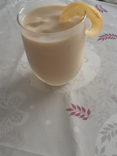 Una foto de Smoothie de fruta y yogurt