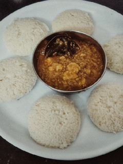வடகறி(vada curry recipe in tamil) செய்முறை முக்கிய புகைப்படம்