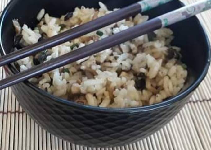 Riz sauté aux champignons