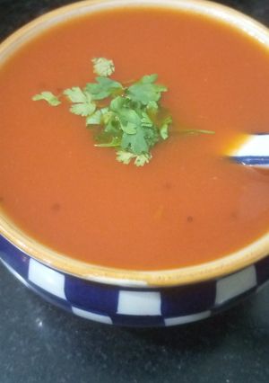 ટામેટો સુપ (Tomato Soup Recipe in Gujarati) રેસીપી મુખ્ય ફોટો
