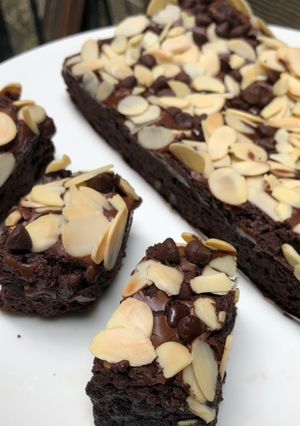 Foto resep Dark Choco Chewy Brownies 🍫