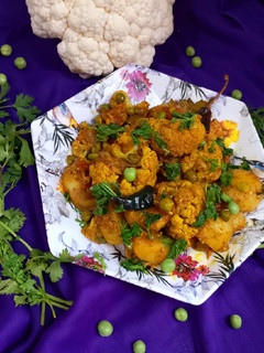 शादी वाली फूलगोभी आलू मटर की सब्जी (Shaadi Wali Phoolgobhi Aloo Matar Ki Sabji) रेसिपी मुख्य फोटो
