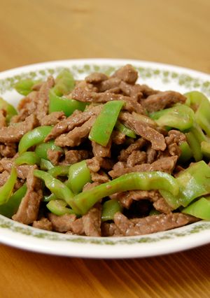 青椒牛肉絲 的食譜成品照片