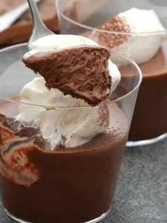صورة لوصفة موس الشوكولاتة Chocolate Mousse