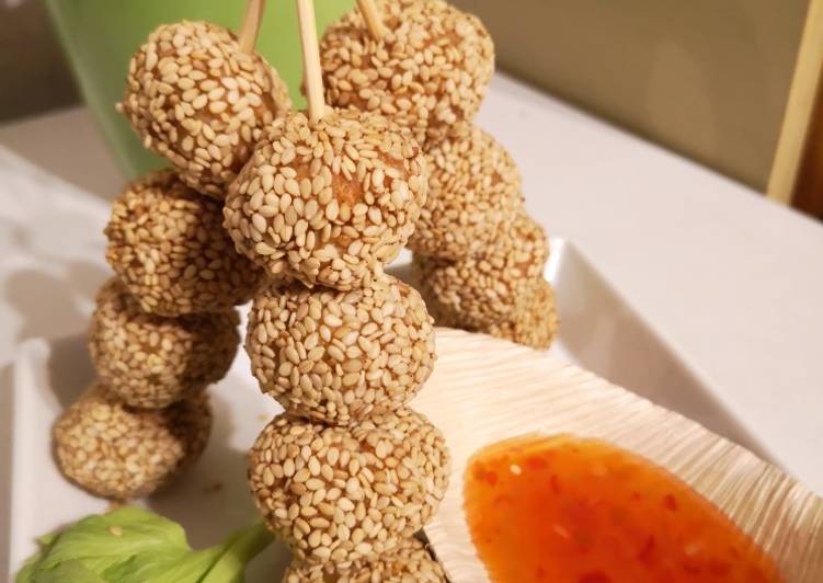 Bakso goreng selimut wijen