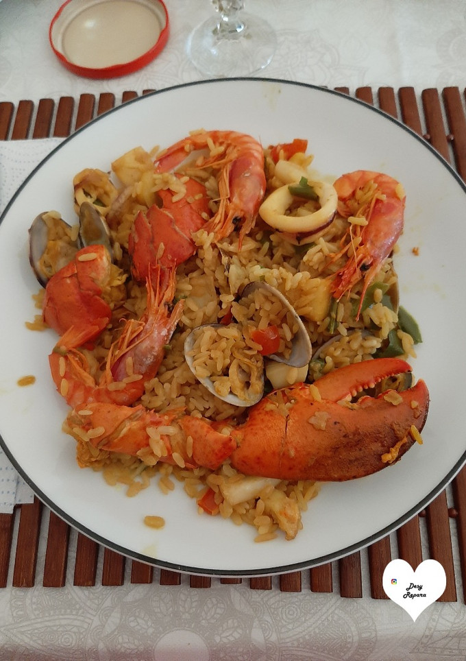Una foto de Paella de Marisco
