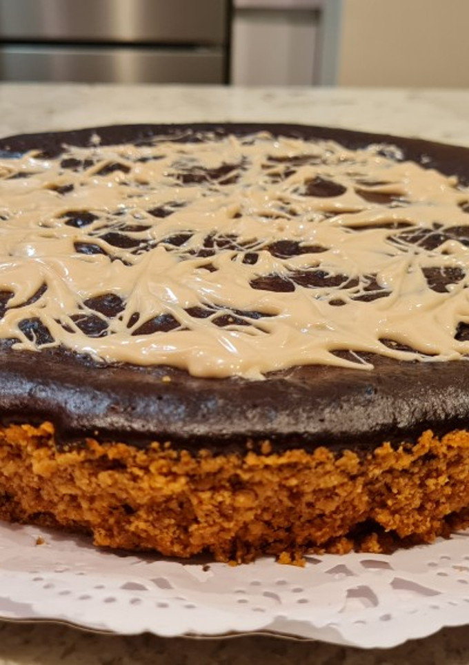 Una foto de Tarta de chocolate y leche condensada
