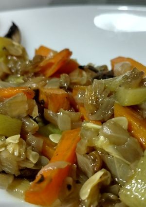Una foto de Salteado de verduras (guarnición)