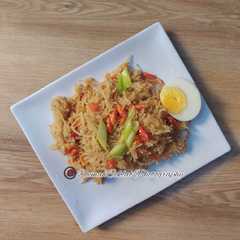A picture of Bihun Goreng Singapore.