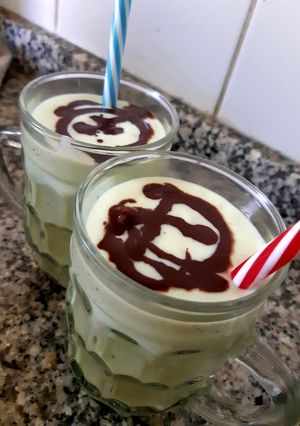 A picture of Avocado shake.