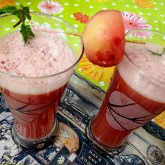 A picture of Watermelon mint juice.