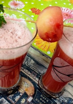 A picture of Watermelon mint juice.