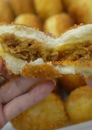 Foto resep Roti Donat goreng isi ayam suwir super duper lembut 👍