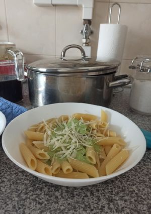 Una foto de Salsa al pesto vegana