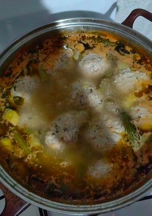 Una foto de Albóndigas con verduras