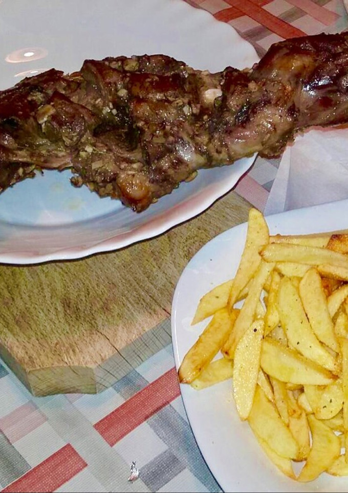Una foto de Paletilla de cordero asada