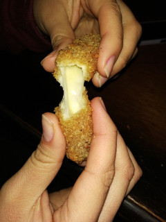 Una foto de Dedos de queso o tequeños