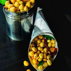 A picture of Spicy Makhana munchies.