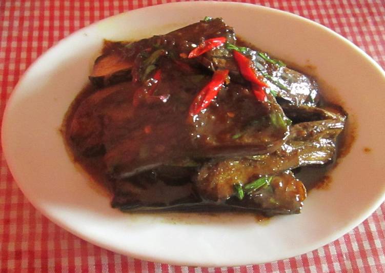 Resep mudah Terong ungu bumbu kecap Gurih Mantul