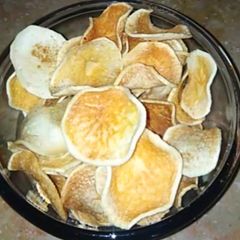 A picture of Potato Crackers.