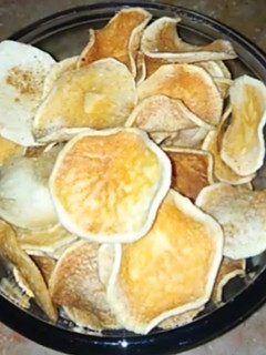 A picture of Potato Crackers.