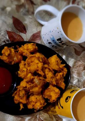 भजिया (Bhajiya recipe in hindi) रेसिपी मुख्य फोटो