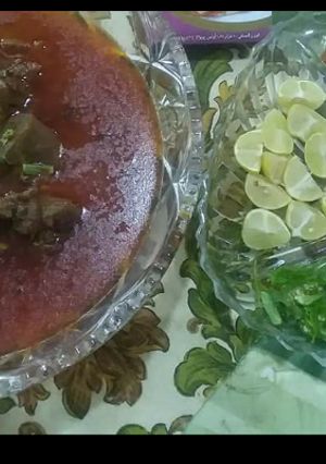 A picture of Beef bone nahari.