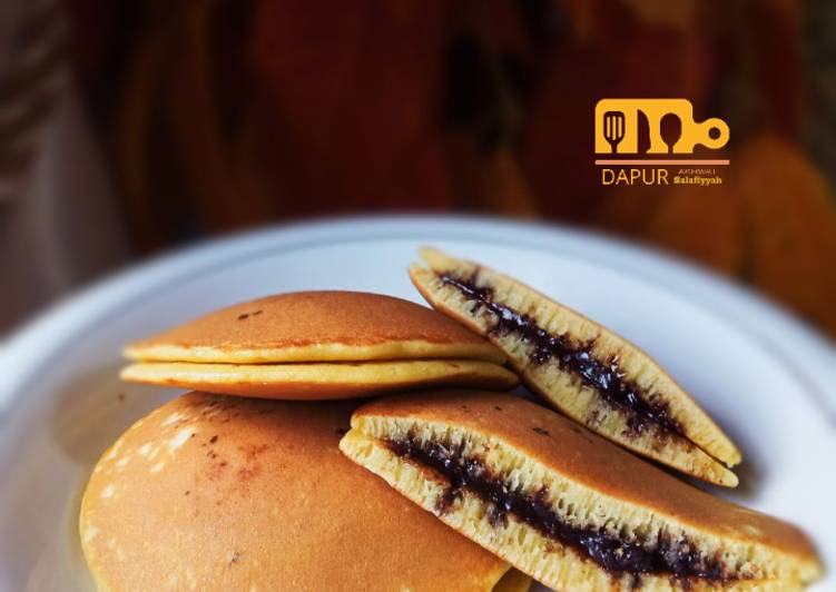 6. DORAYAKI ๐ฅ
(Pancake ala Jepang)