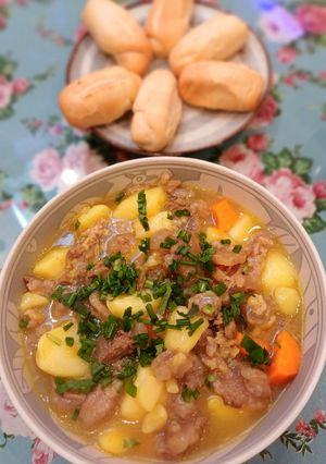 Hình của món Bò sốt vang.