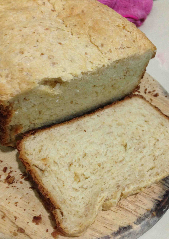 面包机 ～(湯種) 淡奶油椰丝吐司 的食譜成品照片