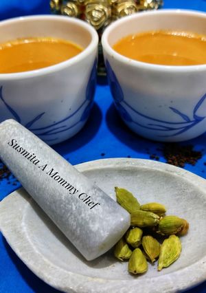 A picture of Cardamom tea (Elaichi chai).