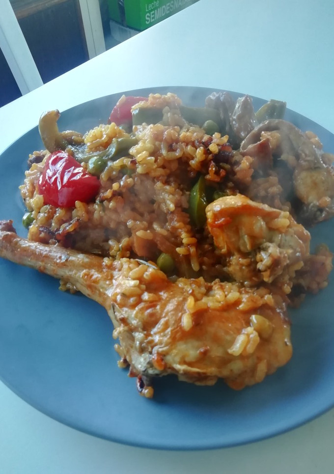 Una foto de Arroz con conejo estilo cartagenero