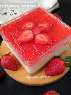Foto resep Simple Strawberry Cheesecake Dessert Box