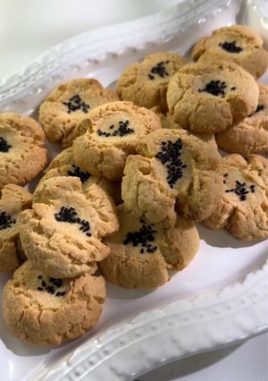 A picture of Chinese Crumbly Cookies (Taosu, 桃酥).