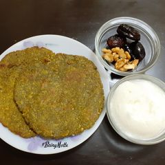 A picture of Hariyali Bajra Paratha.