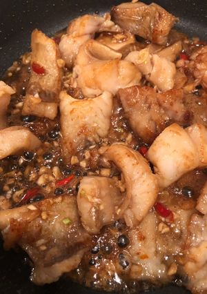 Hình của món Khô cá tuyết chua ngọt.